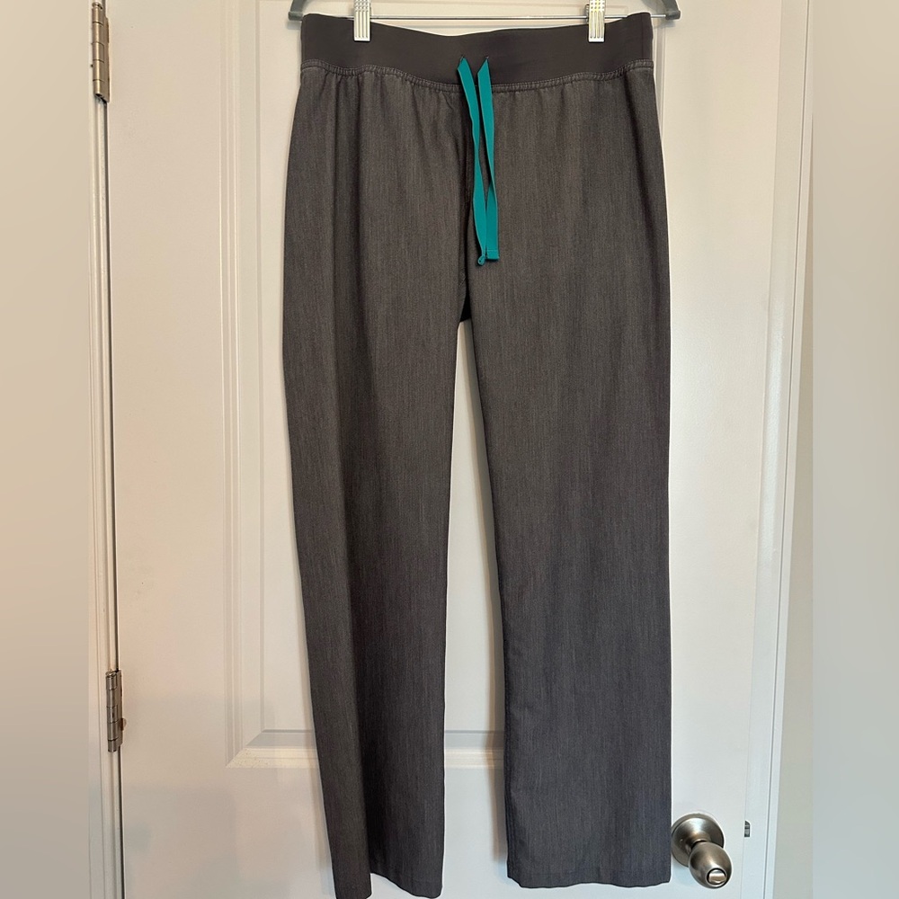 Figs scrub pants, Heather grey, size small